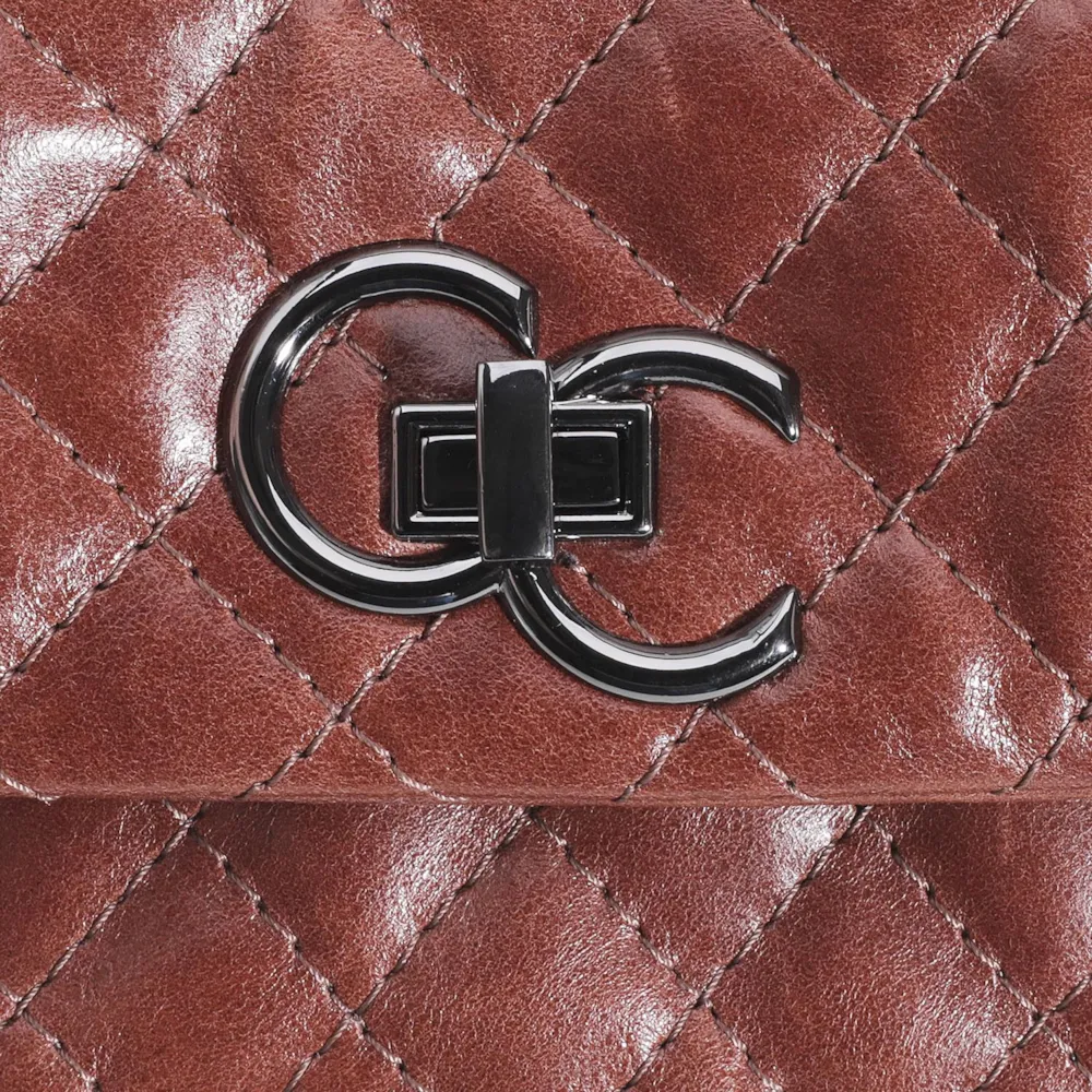 Bolsa Mini Matelassê Couro Marrom Escuro - imagem 5