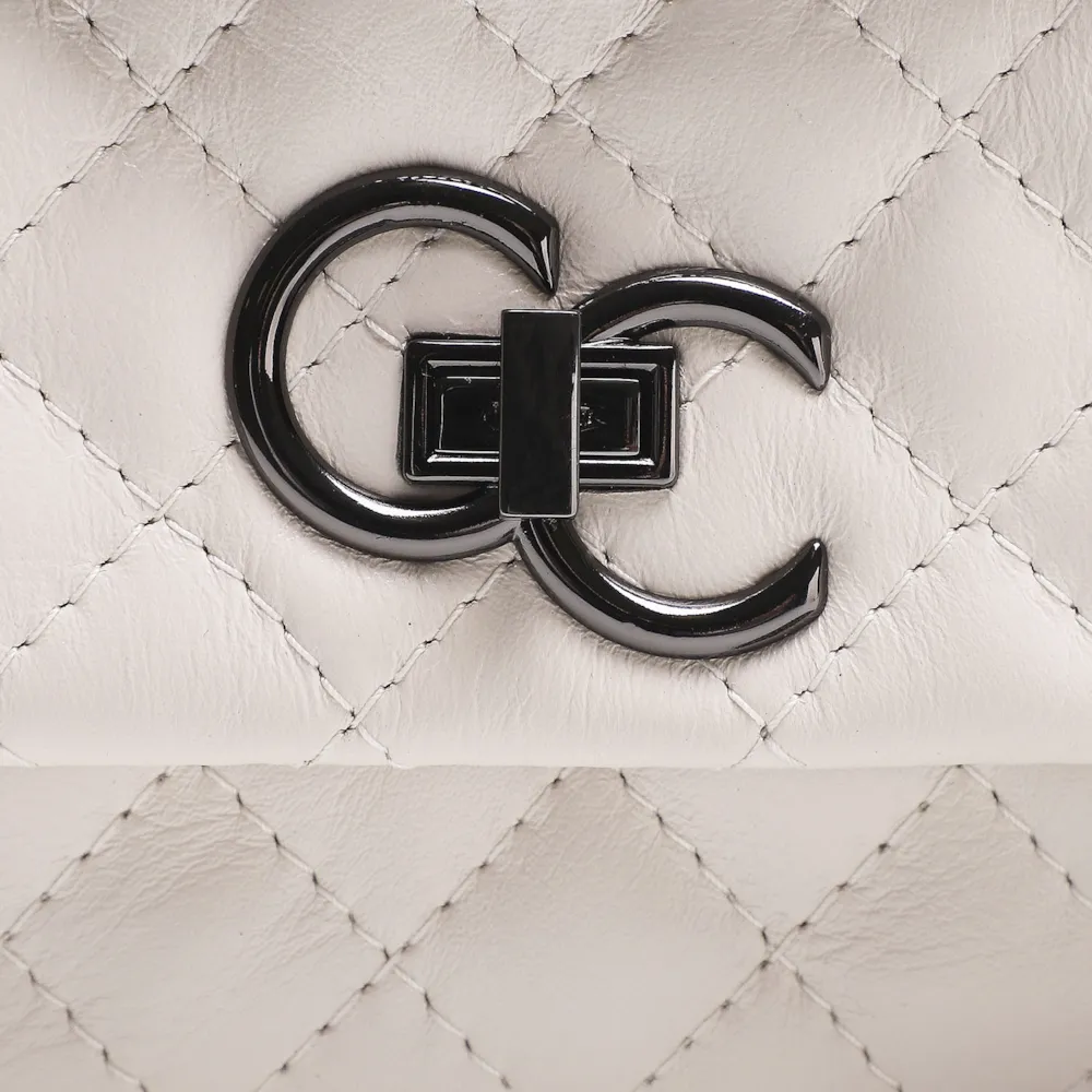 Bolsa Mini Matelassê Couro Off White - imagem 6
