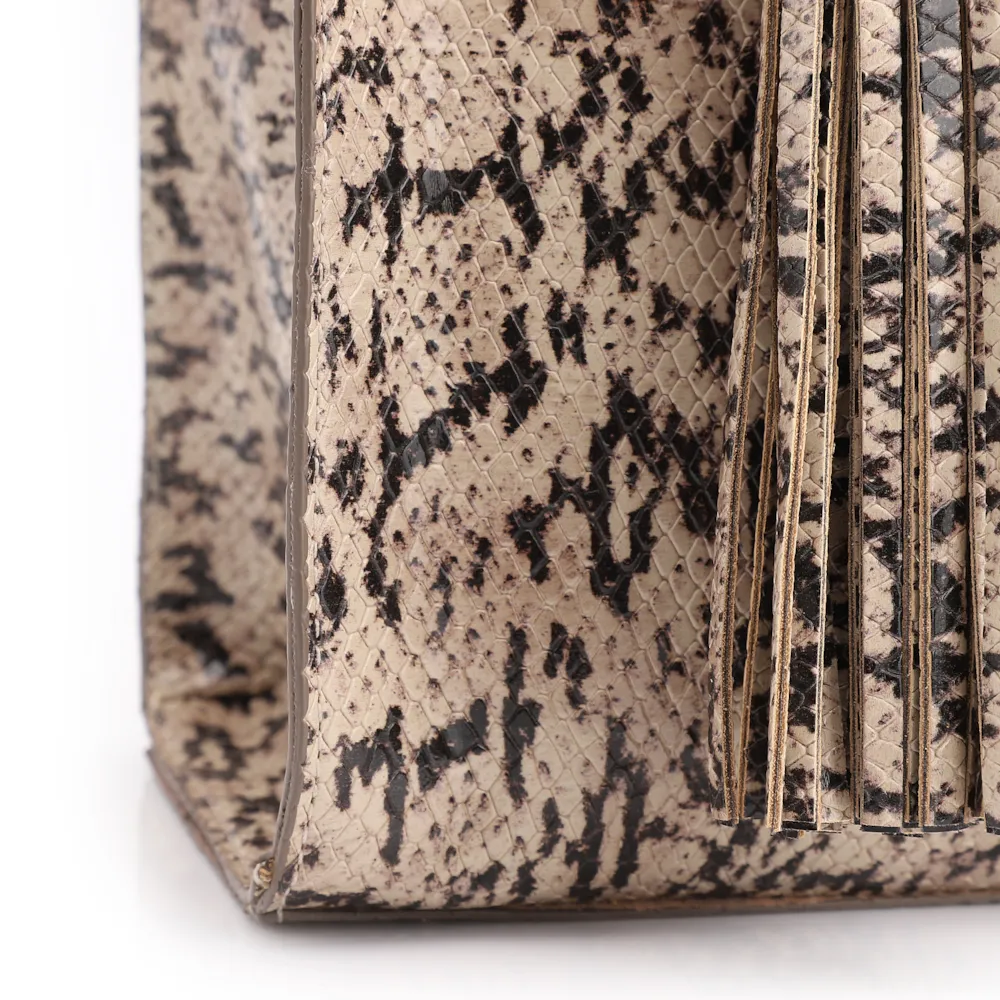 Bolsa Tote Alt Python Bege/ Preto - imagem 8
