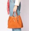 Bolsa Tote Bag Charm Couro Camurça/Couro Marrom - imagem 2