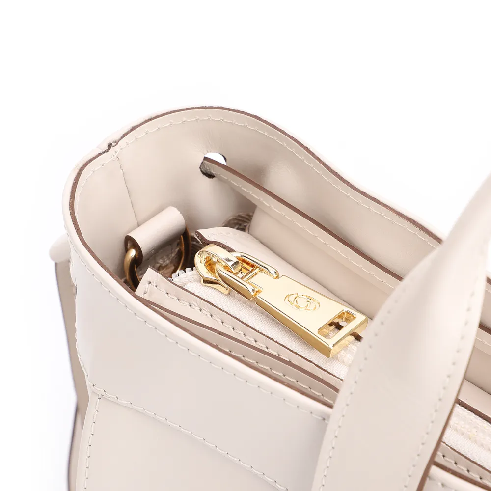 Bolsa Tote Bag Charm Couro Off White - imagem 6