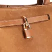 Bolsa Tote Cadeado Couro Camurça/Couro Marrom Claro - imagem 6