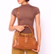 Bolsa Tote Cadeado Couro Camurça/Couro Marrom Claro - imagem 10