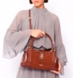 Bolsa Tote Cadeado Couro Camurça/Couro Marrom Escuro - imagem 10