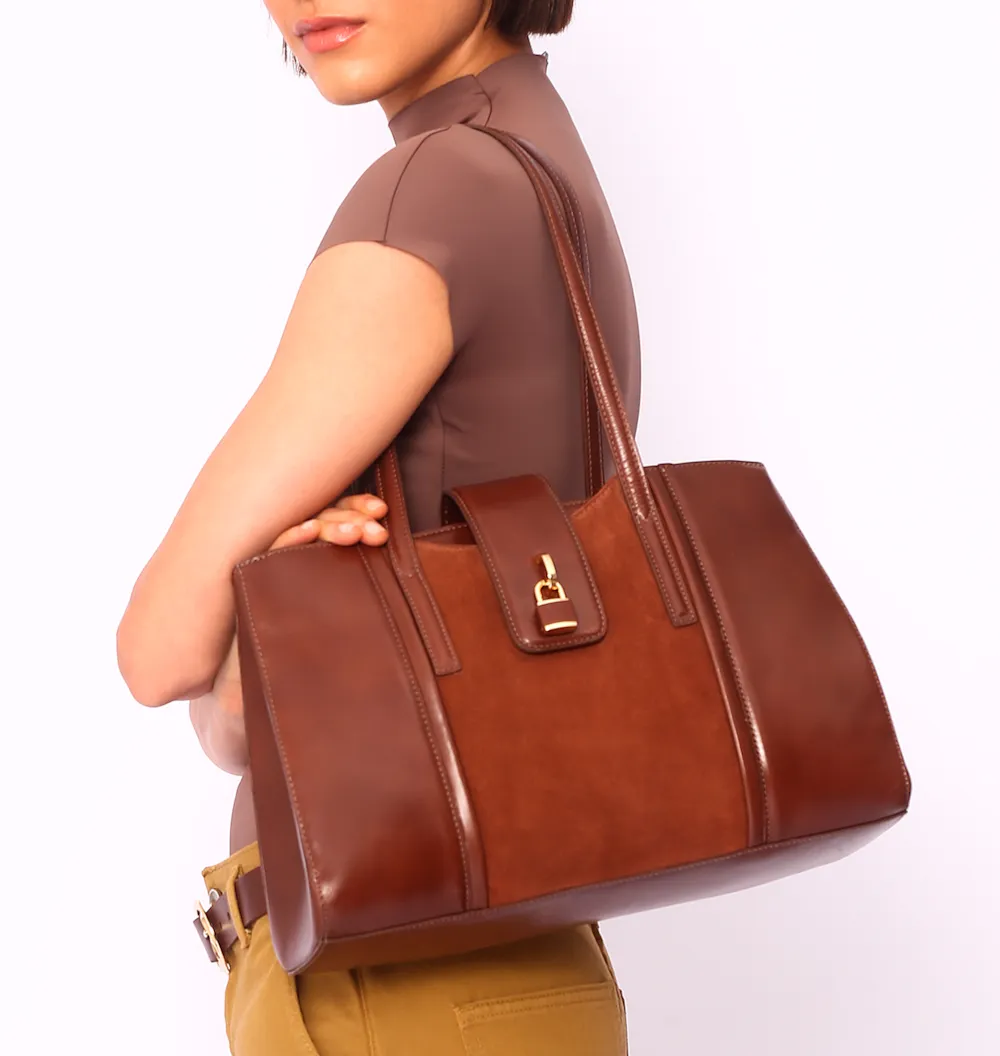 Bolsa Tote Cadeado Couro Camurça/Couro Marrom Escuro - imagem 2