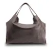 Bolsa Tote Couro Estonado Marrom - imagem 3