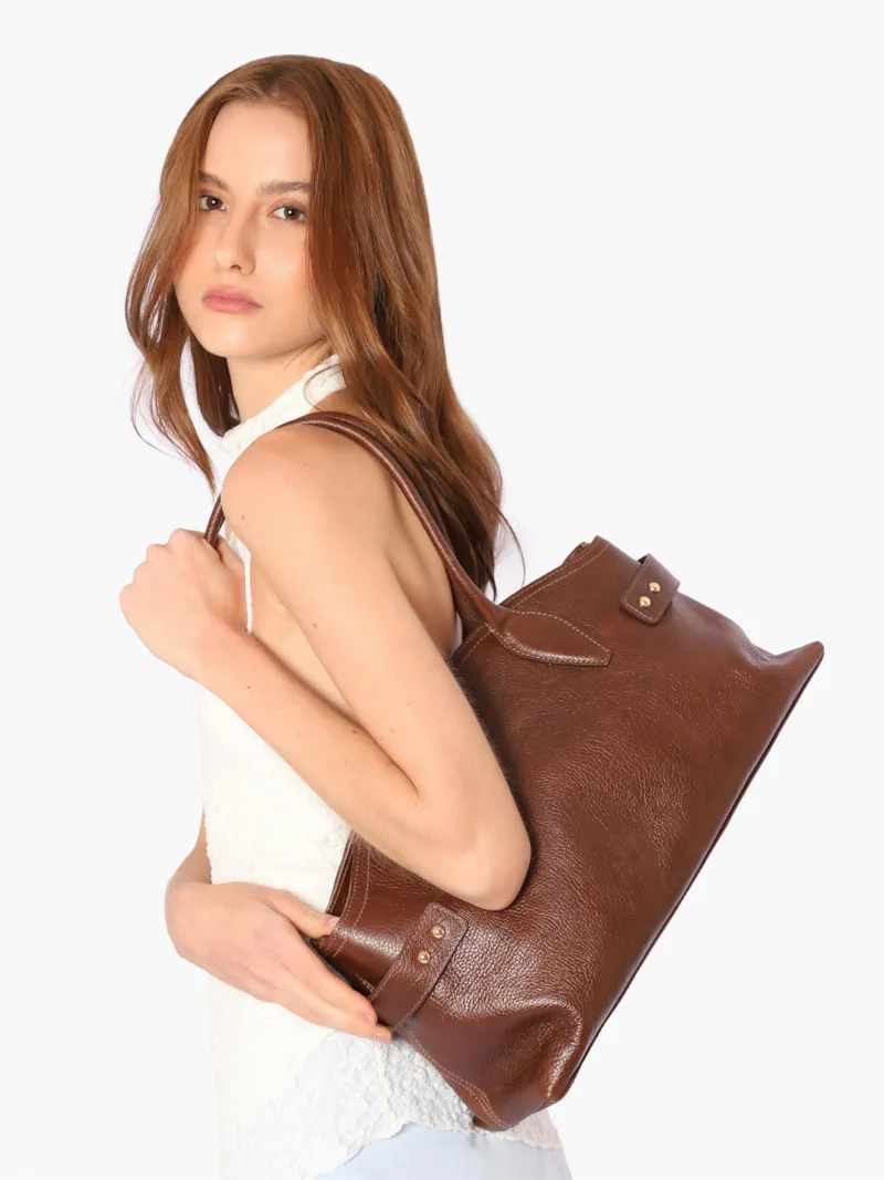 Bolsa Tote Grande Couro Antique Marrom Laterais Rebites - foto 3