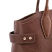 Bolsa Tote Grande Couro Antique Marrom Laterais Rebites - imagem 8