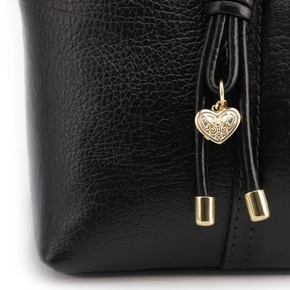 Bolsa Tote Grande Couro Antiquei Preto Pingente - imagem 8