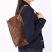 Bolsa Tote Grande Couro Marrom Tressê Argola - imagem 2