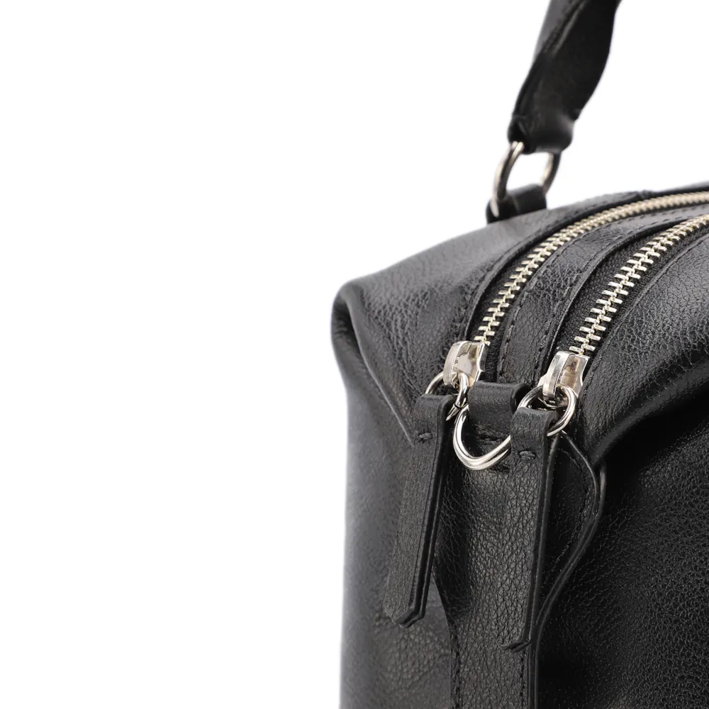 Bolsa Tote Grande Couro Preta Compartimentos - imagem 6