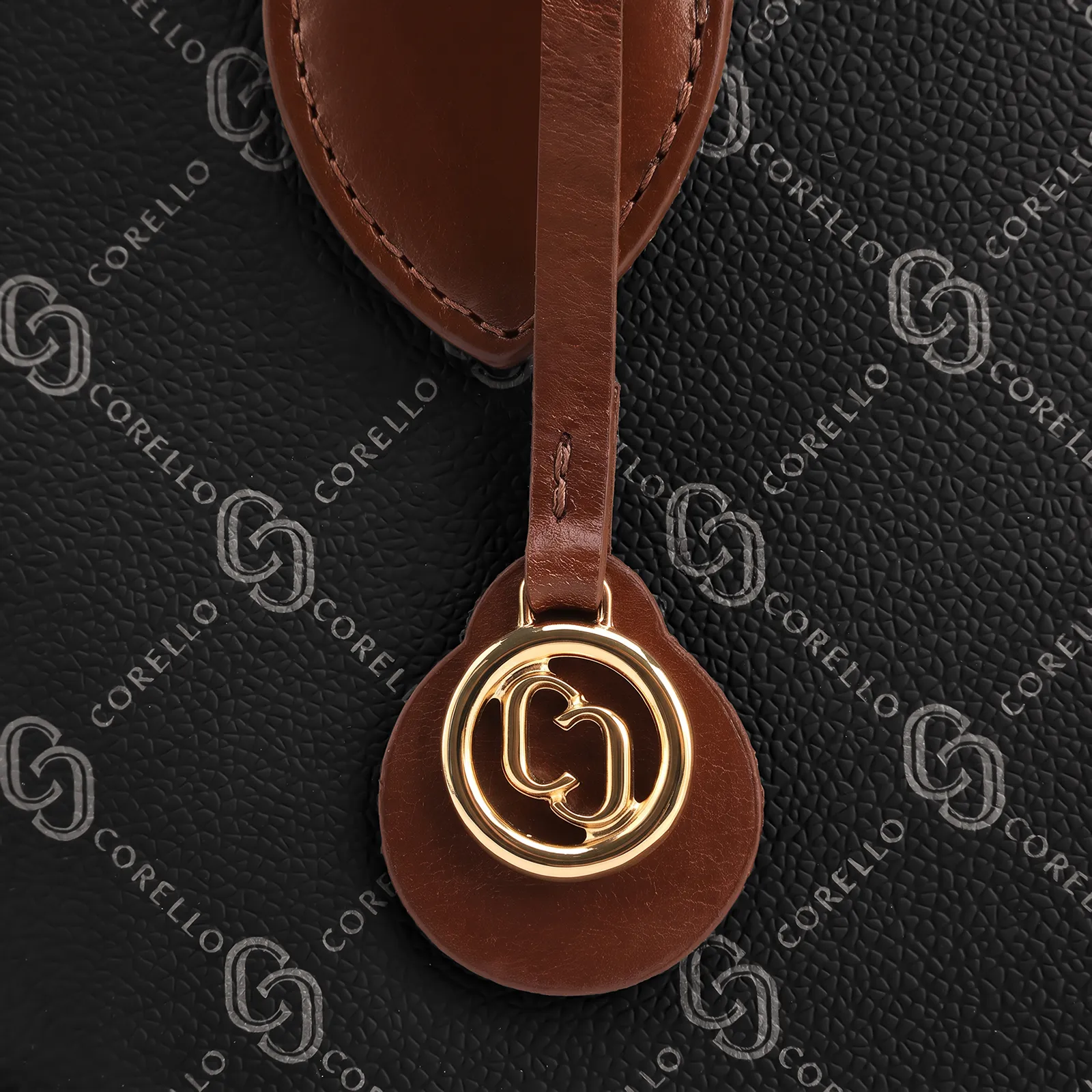 Bolsa Tote Grande Marrom Alt/Couro Monograma Pingente Dourado