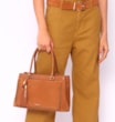 Bolsa Tote Laser Cut Couro Camurça/Couro Marrom Claro - imagem 2