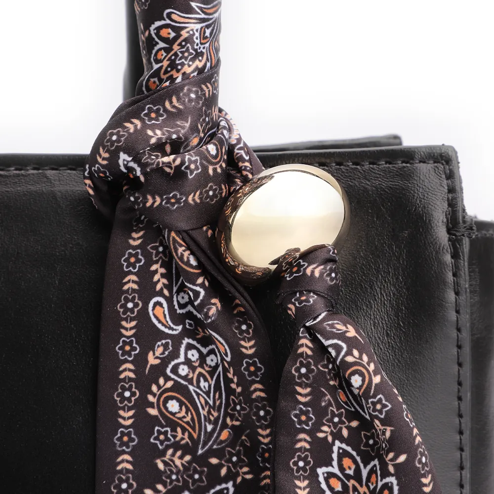 Bolsa Tote Lenço Couro Preto - imagem 6