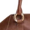 Bolsa Tote Média Couro Antique Marrom Escuro Argolas Douradas - imagem 6