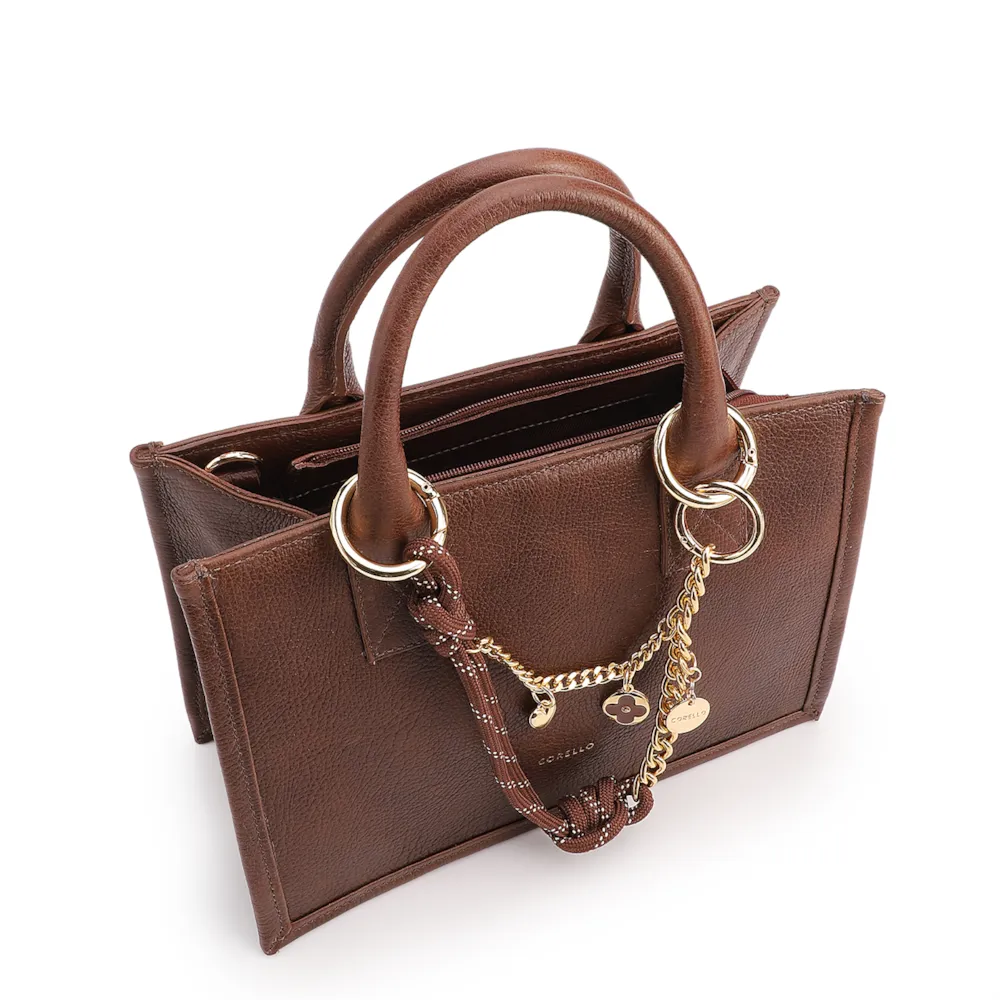 Bolsa Tote Pequena Couro Marrom Corrente Pingente - imagem 4