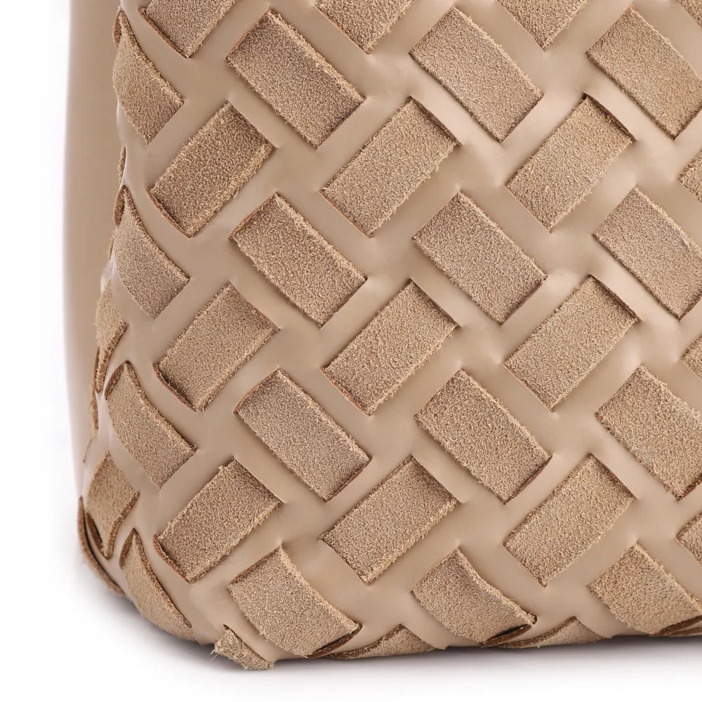 Bolsa Tote Tressê Couro Camurça/Couro Bege - imagem 8