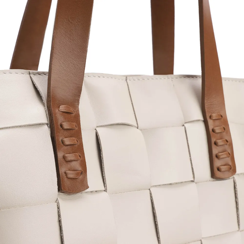 Bolsa Tote Tressê Couro Off White/Marrom - imagem 8