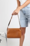 Bolsa Transversal Agnes Couro Marrom - imagem 7