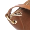 Bolsa Transversal Argola Couro Camurça Marrom/Couro Marrom - imagem 4