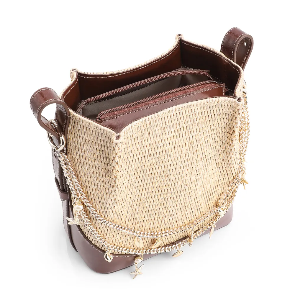 Bolsa Transversal Bag Charm Bucket Couro Marrom/Ráfia Natural - imagem 5
