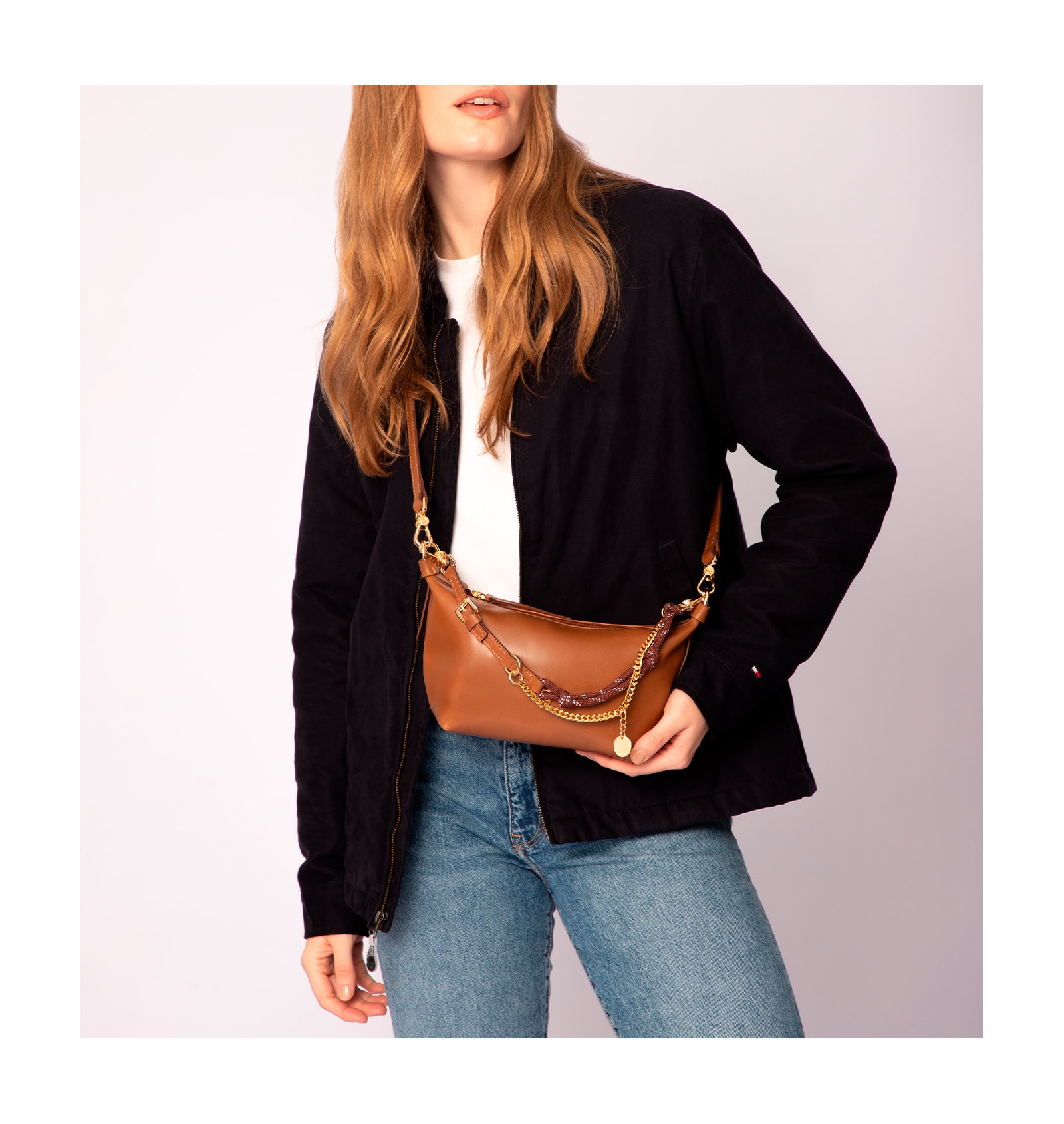 Bolsa Transversal Cordão Couro Marrom