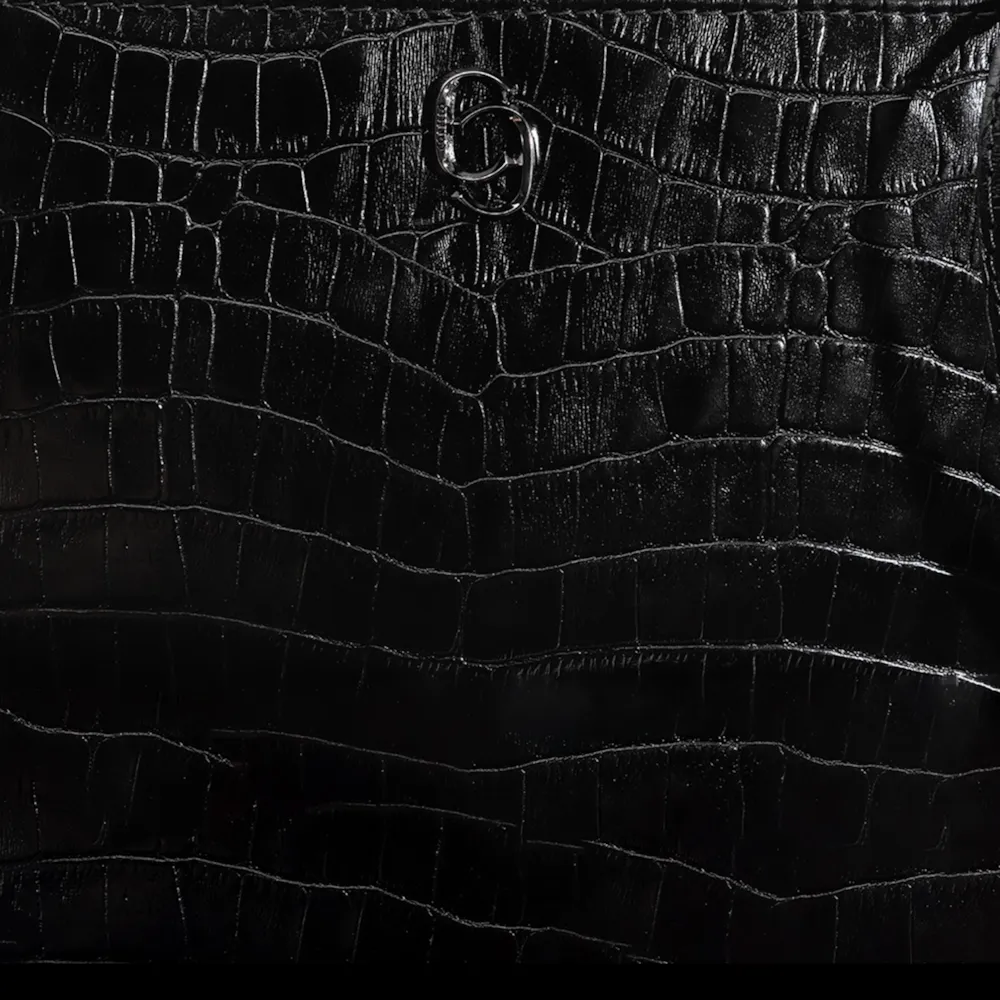 Bolsa Transversal Couro Croco Preto - imagem 5