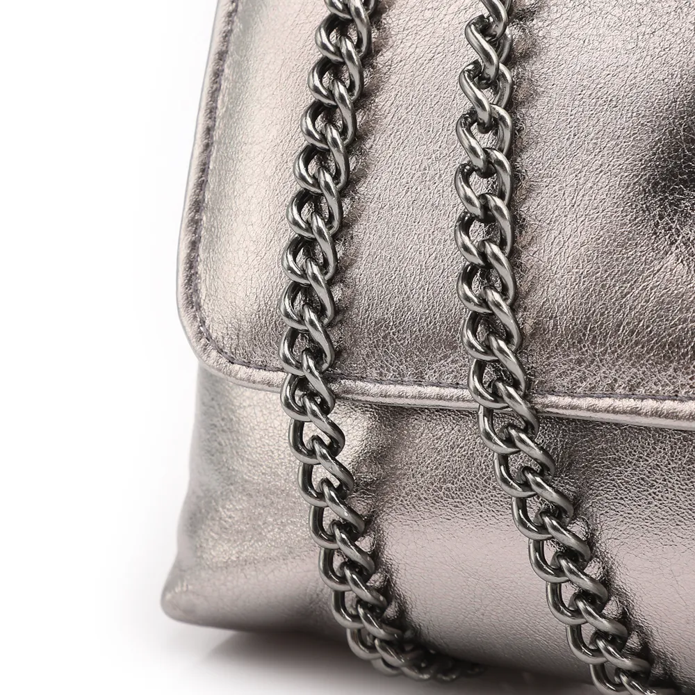  Bolsa Transversal Couro Metal Prata - imagem 5