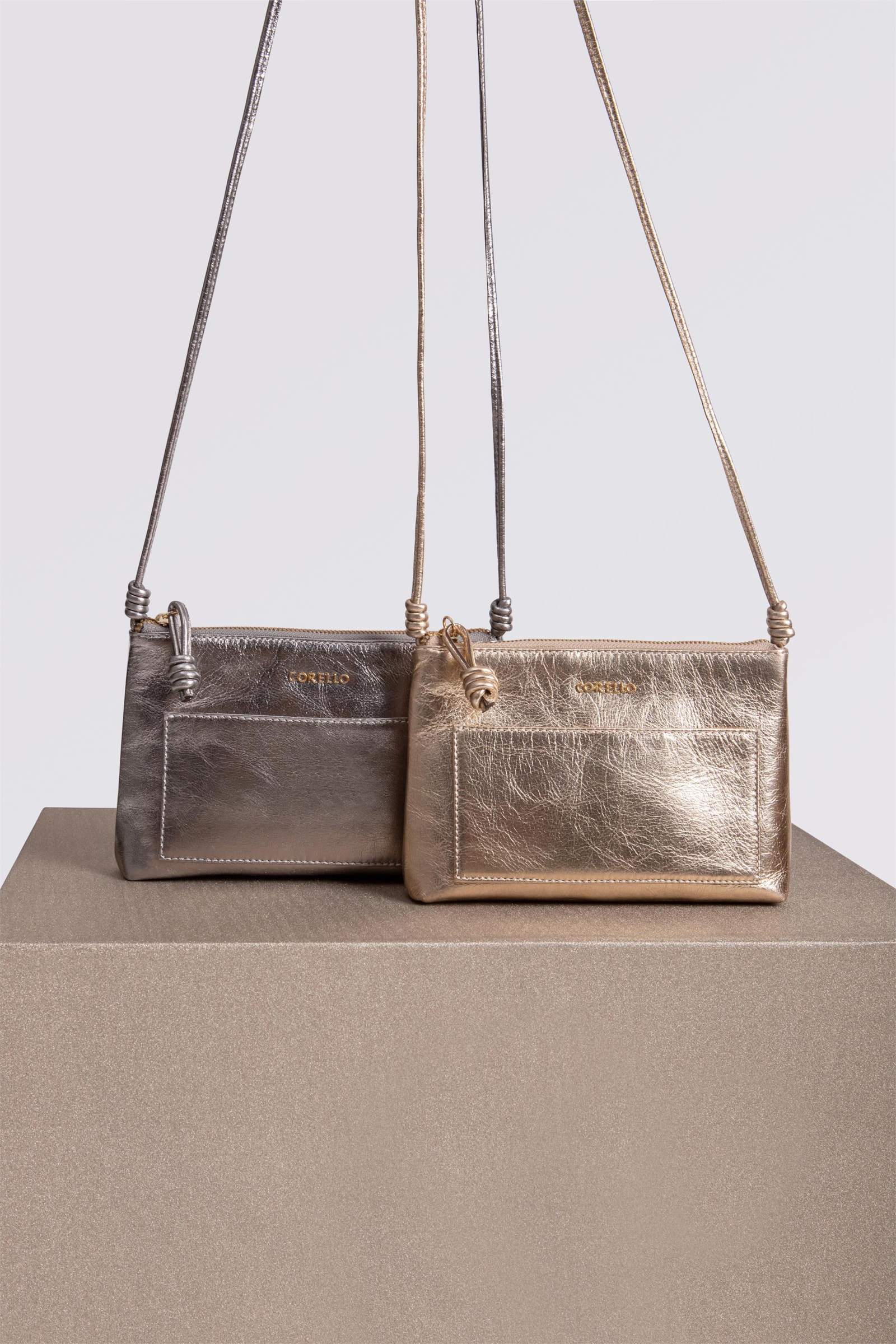 Bolsa Transversal Couro Prata