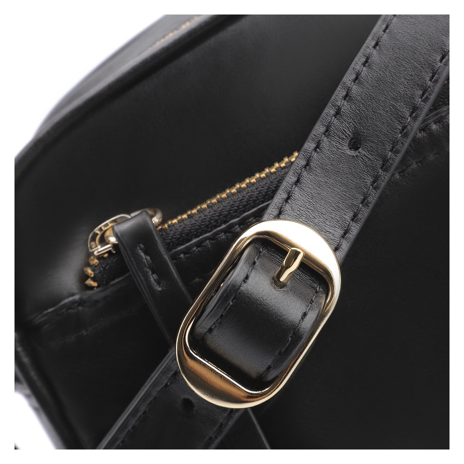 Bolsa Transversal Couro Preto