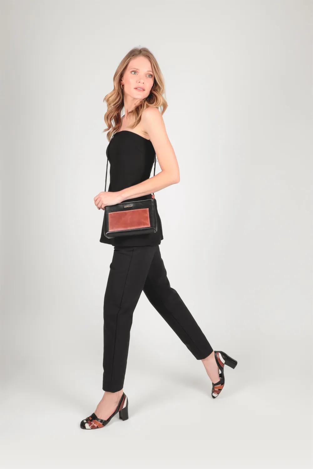 Bolsa Transversal Couro Preto/Marrom - imagem 7