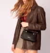 Bolsa Transversal Esfera Couro Preto - imagem 2