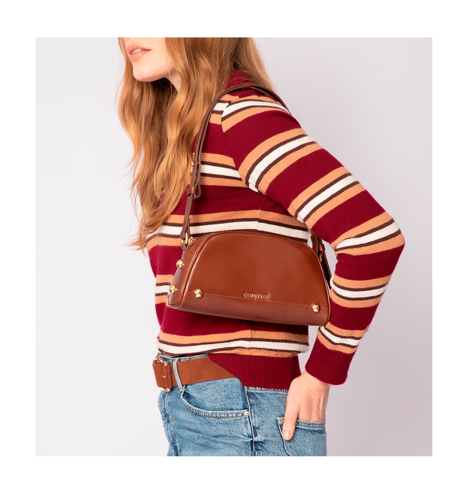 Bolsa Transversal Esferas Couro Marrom
