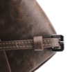 Bolsa Transversal Fivela Couro Estonado Marrom - imagem 7