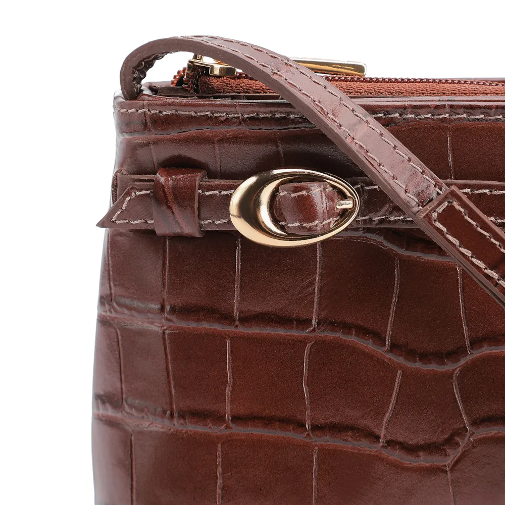 Bolsa Transversal Fivelas Couro Croco Marrom - imagem 5