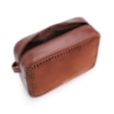 Bolsa Transversal Laser Cut Couro Camurça/Couro Marrom Escuro - imagem 4