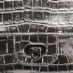 Bolsa Transversal Matelassê Alt Croco Prata - imagem 7