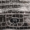 Bolsa Transversal Matelassê Alt Croco Prata - imagem 7