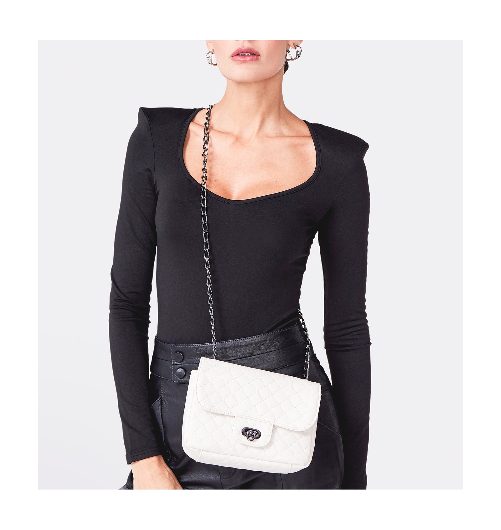 Bolsa Transversal Matelassê Alt Off White