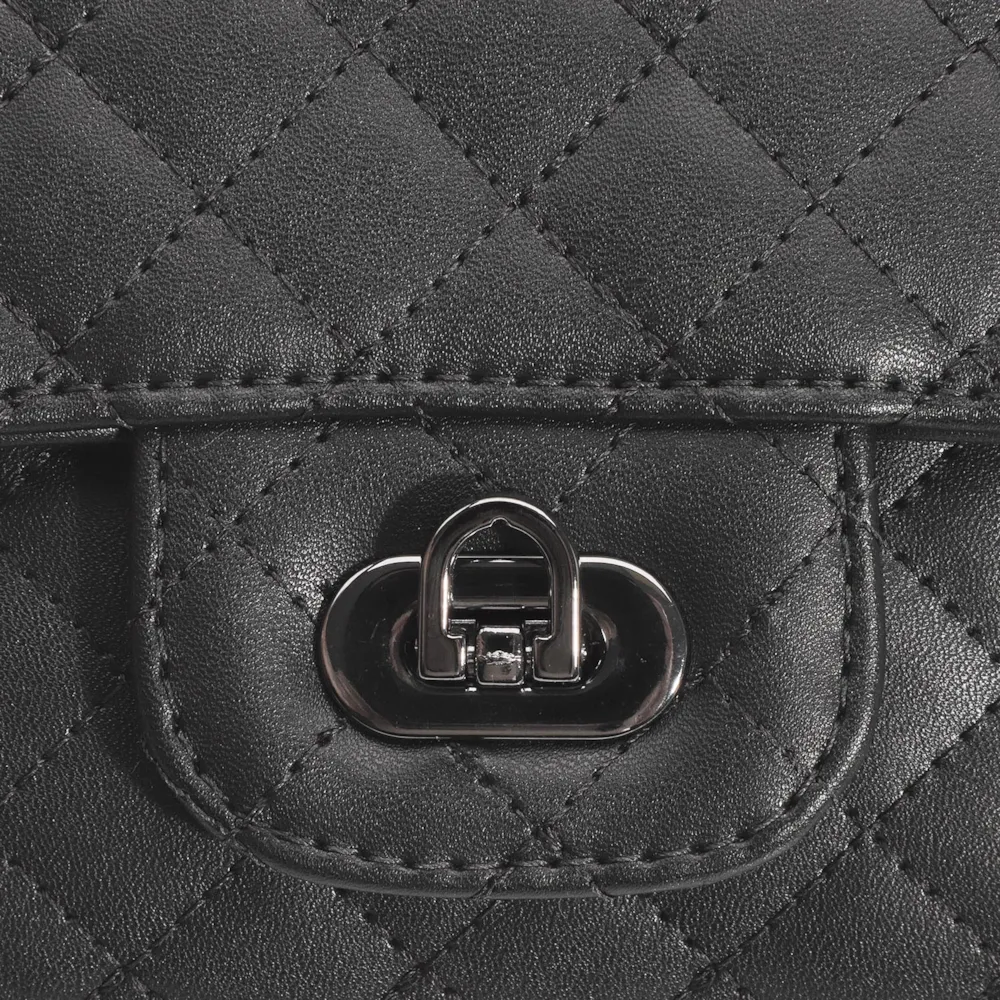 Bolsa Transversal Matelassê Alternativo Preto - imagem 8