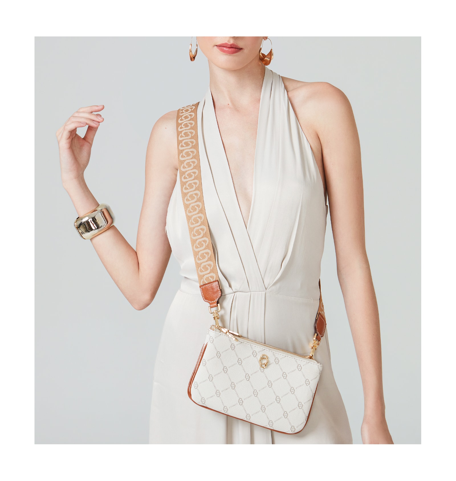 Bolsa Transversal Monograma Off White