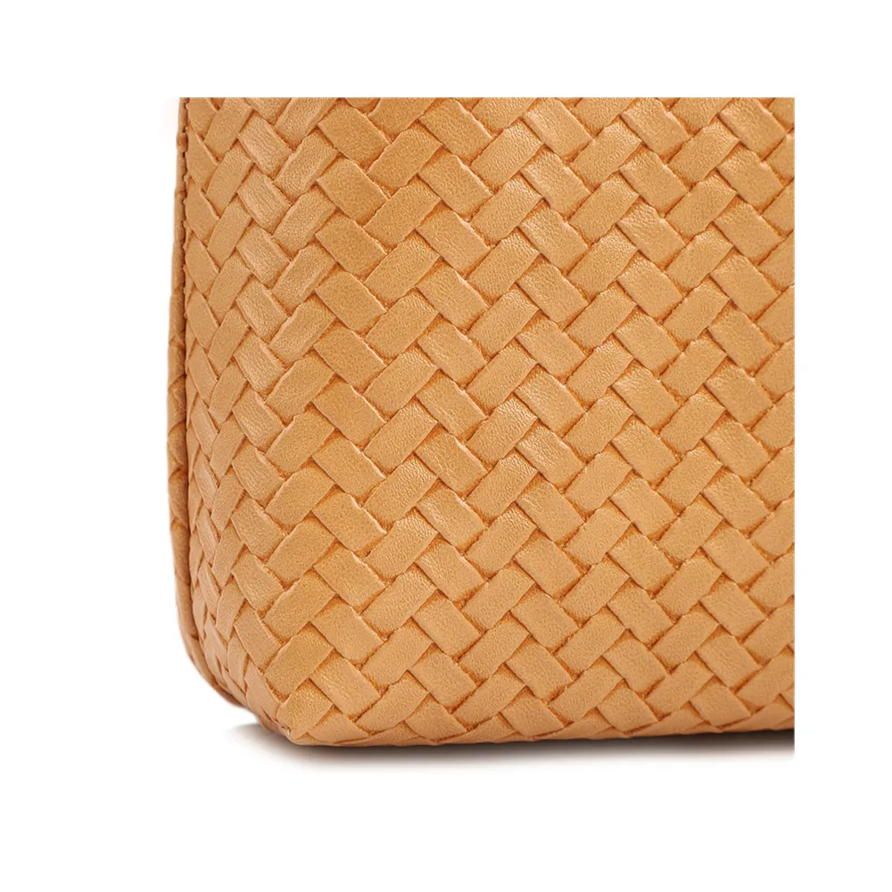 Bolsa Transversal Pequena Alt Marrom Claro Textura Tramada - imagem 7