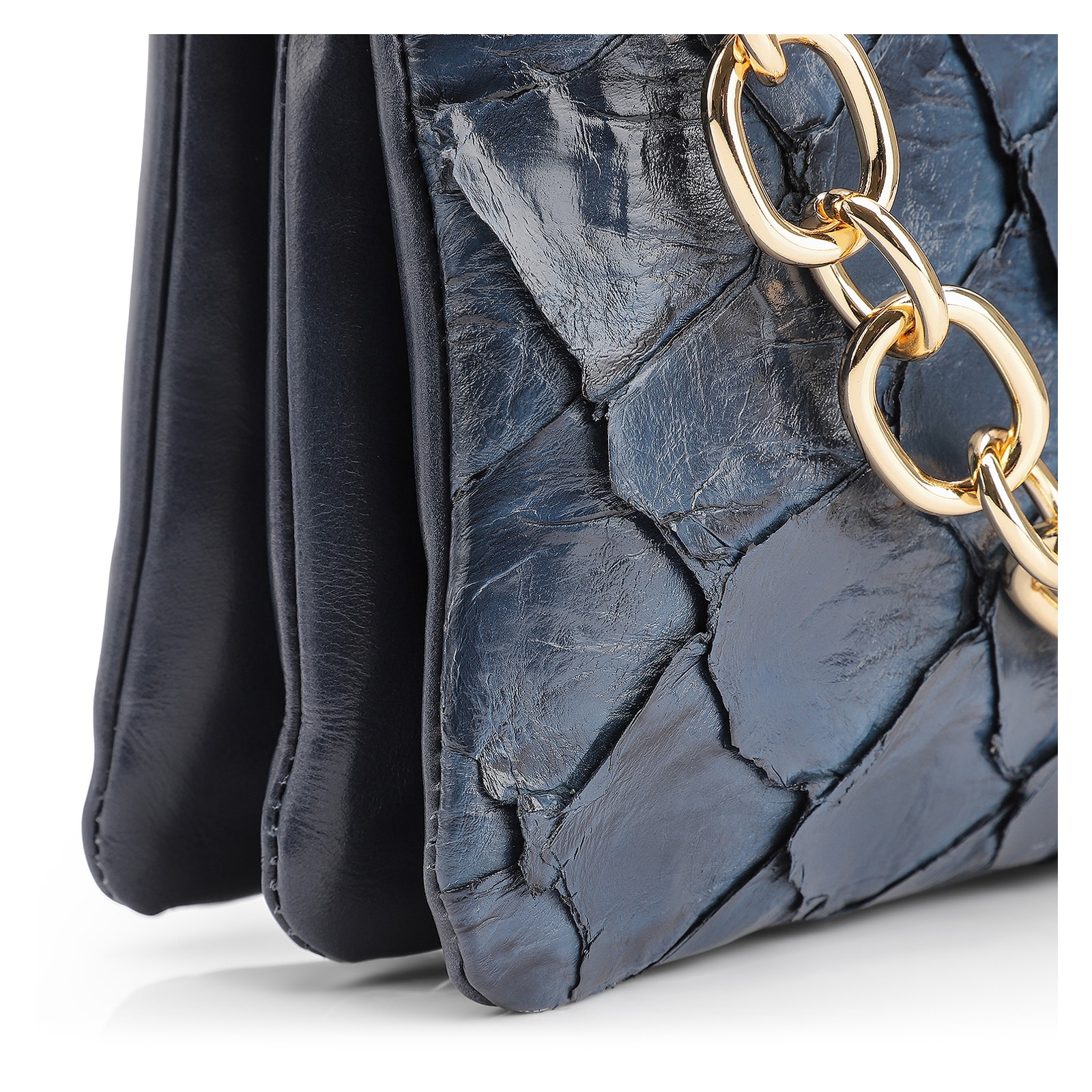 Bolsa Transversal Pirarucu Azul Escuro