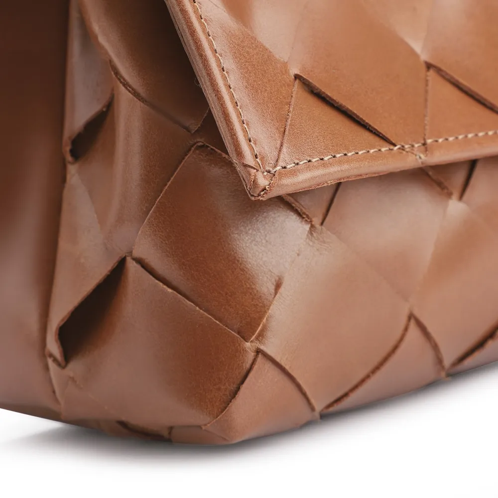 Bolsa Transversal Tressê Couro Marrom - imagem 5