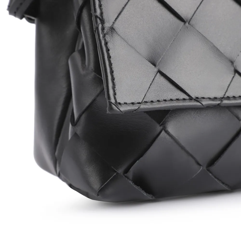 Bolsa Transversal Tressê Couro Preto - imagem 6
