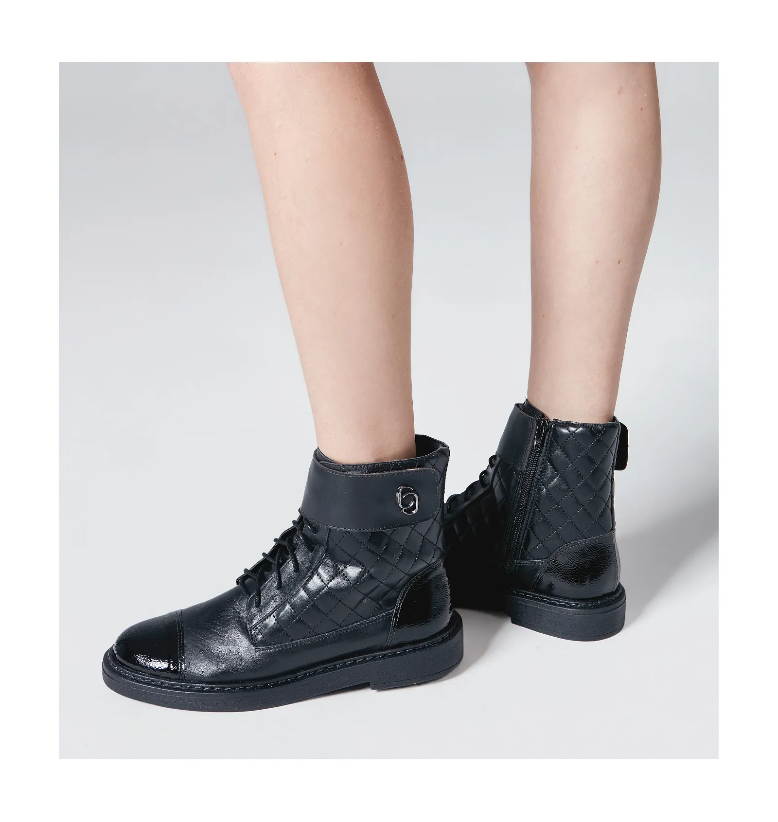 Bota Coturno Couro Preto