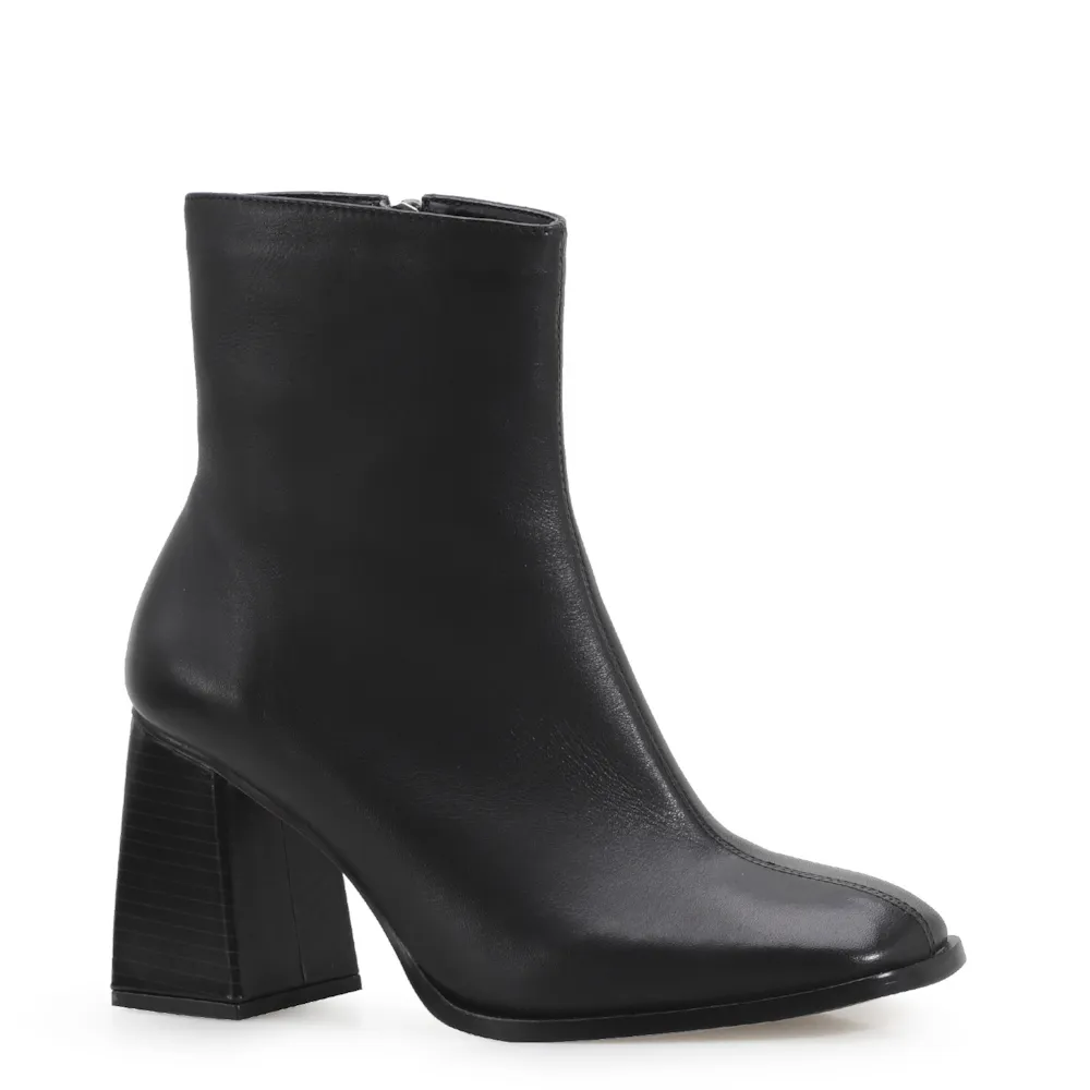  Bota Couro Preto