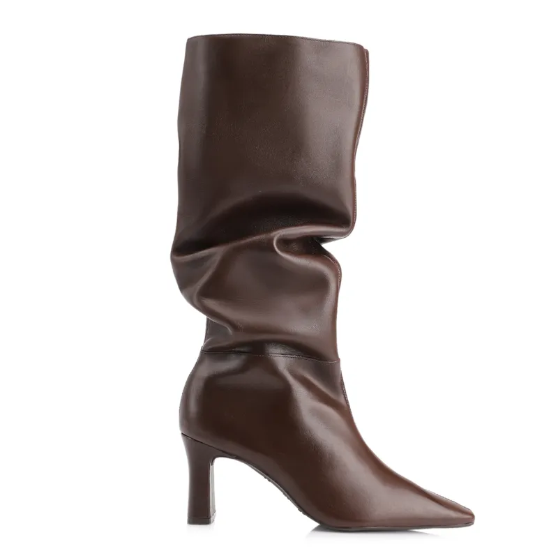 Bota Marrom Cano Alto Salto Alto Couro Alto Slouch - foto 3