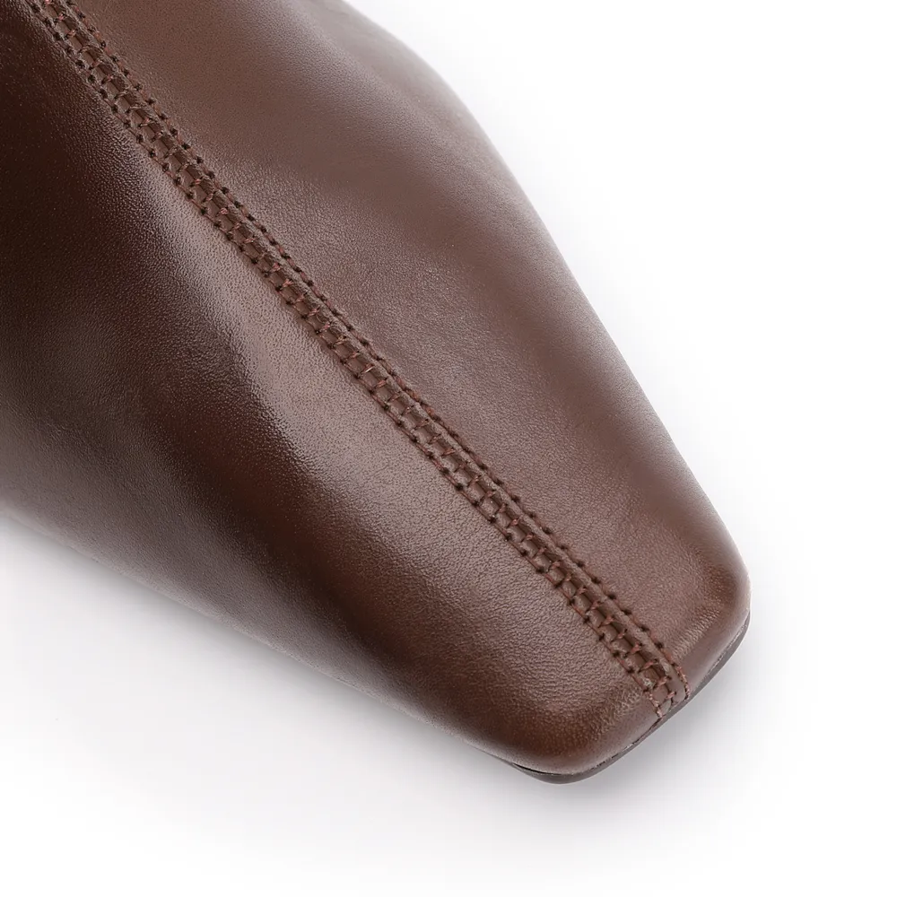 Bota Marrom Cano Alto Salto Alto Couro Alto Slouch - imagem 7
