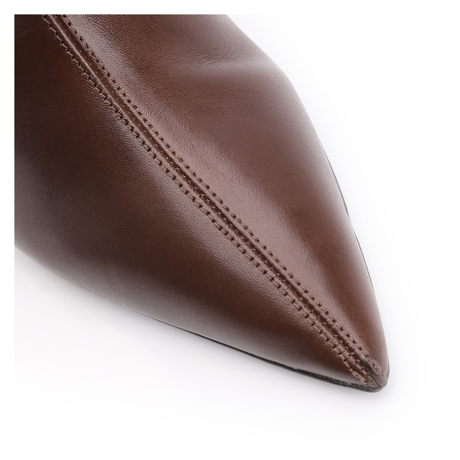 Bota Marrom Cano Alto Salto Alto Couro Pingente Dourado